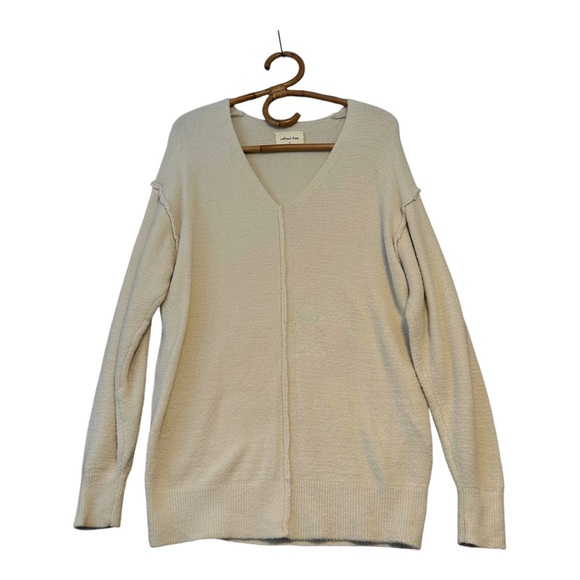 Aritzia | Wilfred Free | Hush Knit V Neck Sweater Size XS Oversized - Picture 2 of 11